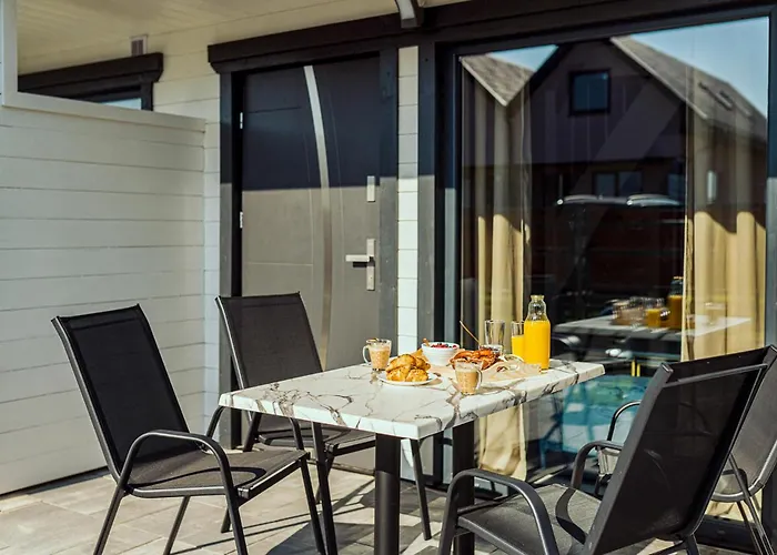 Feriehus Lovely In With Wifi Sarbinowo